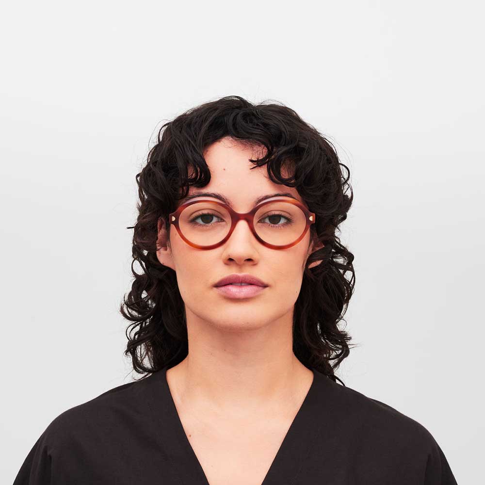 <tc>Mykita Noomi</tc>