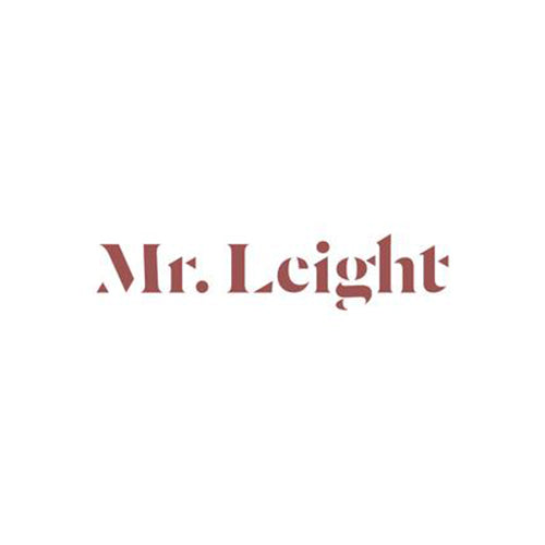 Gli occhiali Mr Leighy sono occhiali da vista e da sole semplici e sofisticati insieme.Occhiali da vista in Titanio prodotti in Giappone sono occhiali confortevoli e sobri .Mr Leight sono occhiali di lusso disegnati a Los Angeles