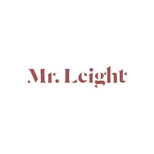 Gli occhiali Mr Leighy sono occhiali da vista e da sole semplici e sofisticati insieme.Occhiali da vista in Titanio prodotti in Giappone sono occhiali confortevoli e sobri .Mr Leight sono occhiali di lusso disegnati a Los Angeles